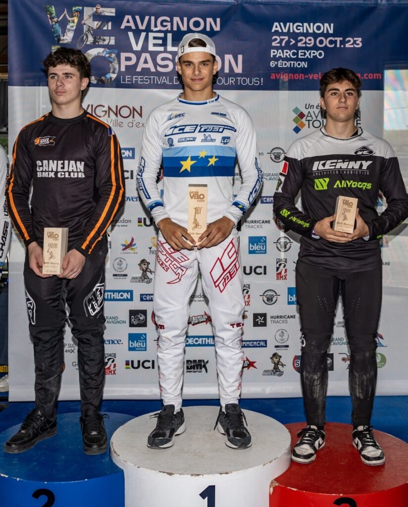 Indoor Avignon - Matt Dubreuil